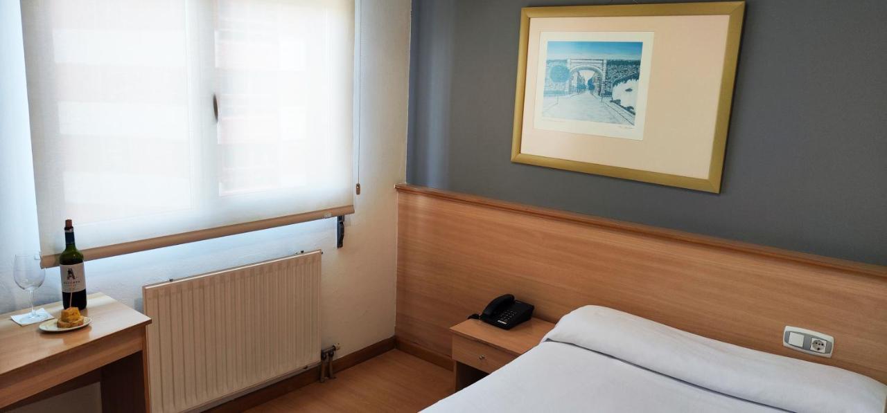 Hotel Metropol By Carris Lugo Eksteriør bilde